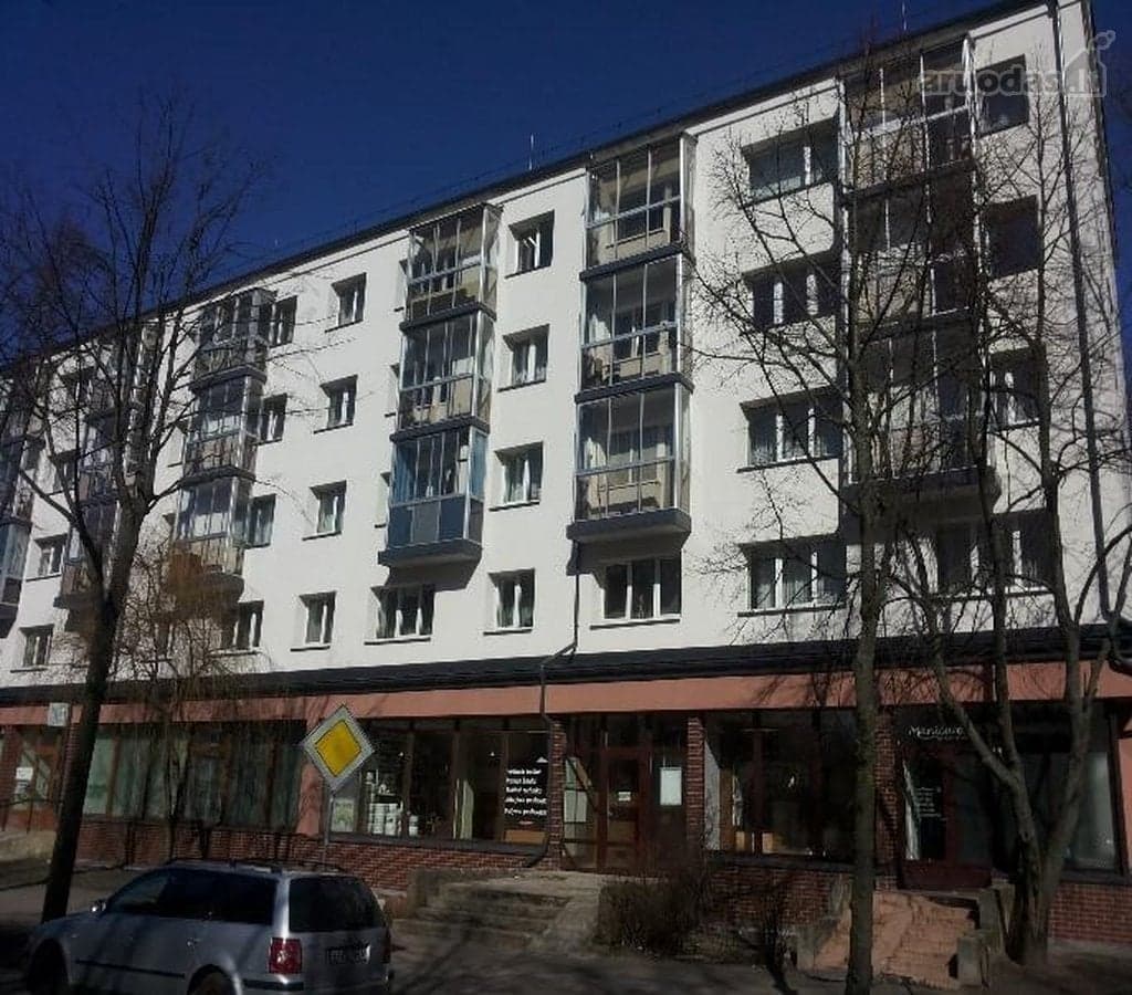 Parduodamas šviesus 3 kambarių butas Sportininkų g., Klaipėdoje