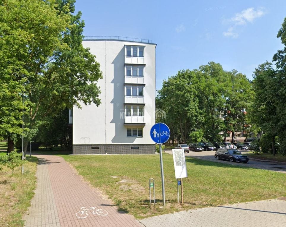 Parduodamas 2 kambarių butas renovuotame pastate, Klaipėdoje, Kretingos g.